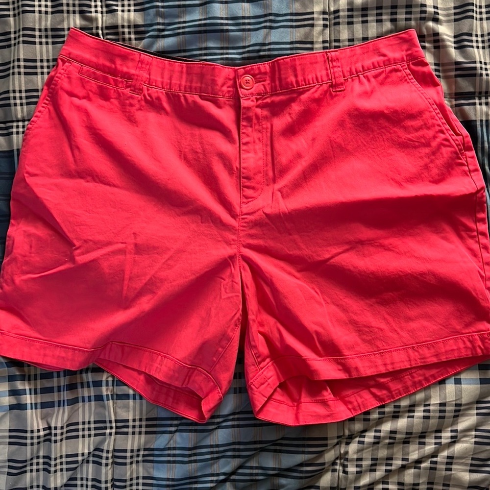 Salmon Lane Bryant mid-rise Chino Shorts